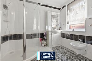 LADYSMITH AVENUE- click for photo gallery